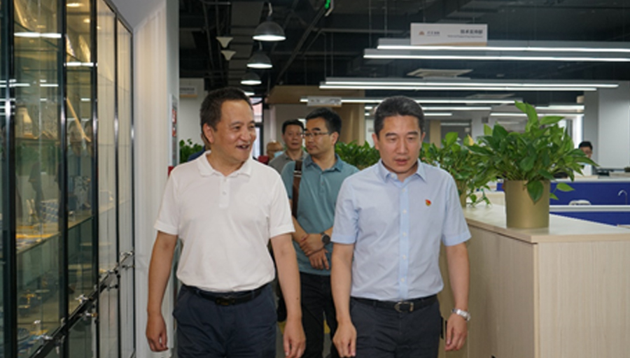 中國建筑裝飾協會領導一行蒞臨金茂裝飾考察交流